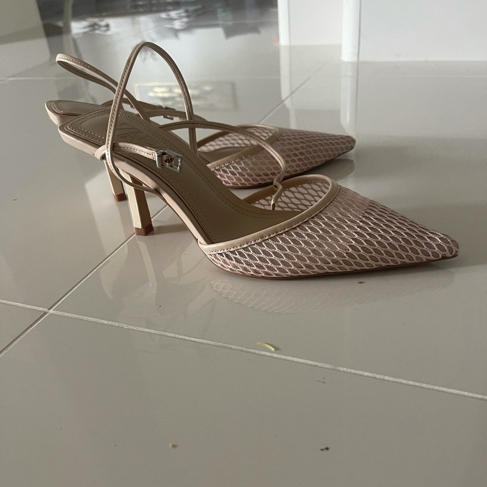 Zara nude heel 3 inch heel size used